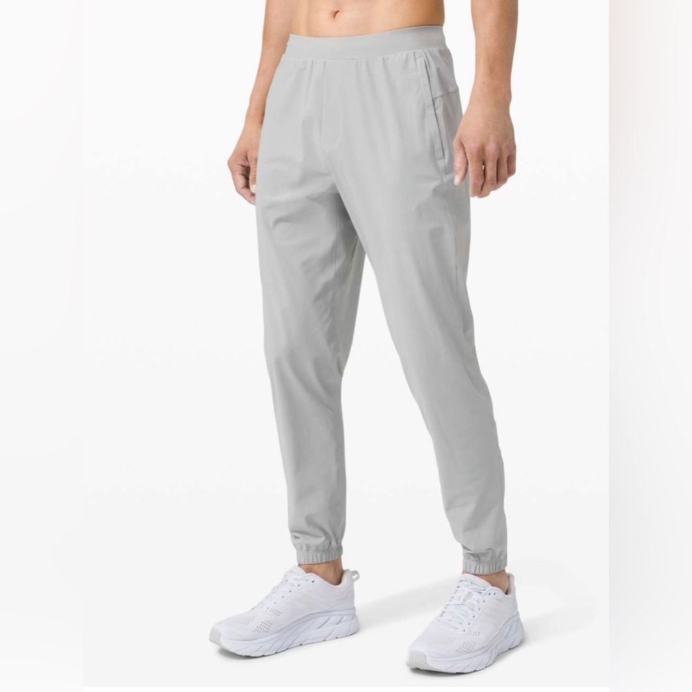 Lululemon Surge Jogger 29"
Silver Drop